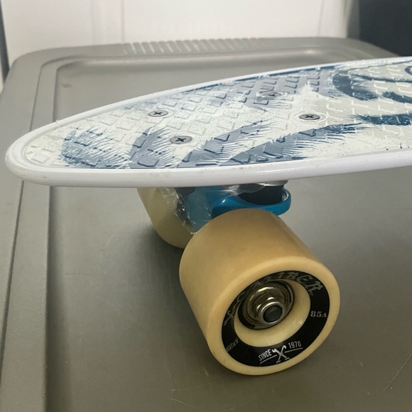 Penny Board - Picture 5 of 5